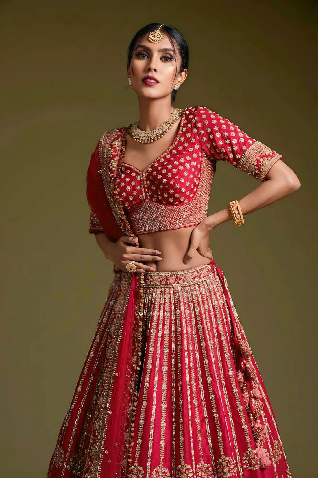 red bridal lehenga for wedding