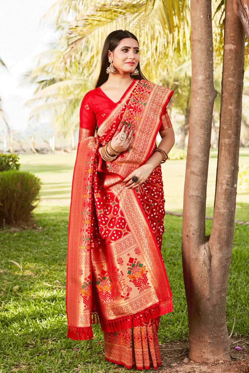 red bandhani saree price