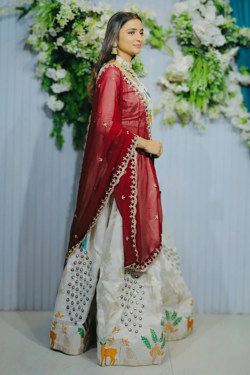 white lehenga with wedding