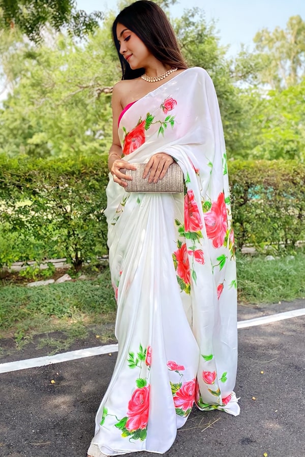 Red Party Wear Saree for unmarried girl - Designerkloth