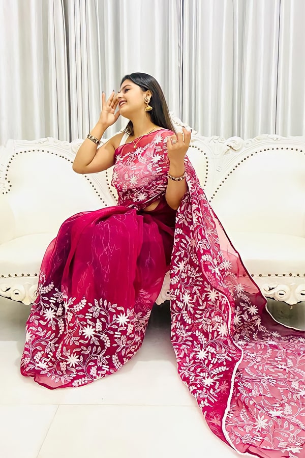 Indian wedding guest saree look 2021