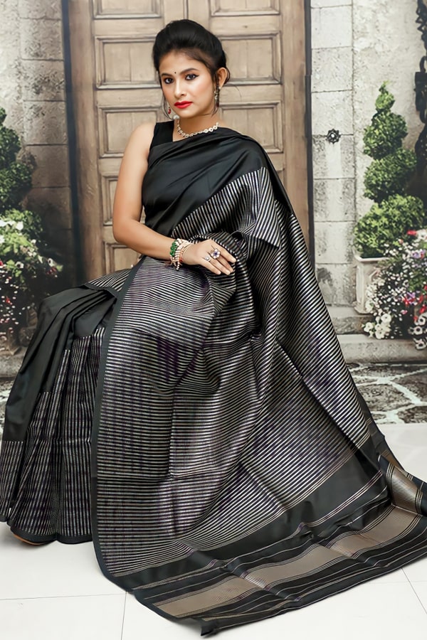 Soft silk kanchipuram silk sarees for wedding black