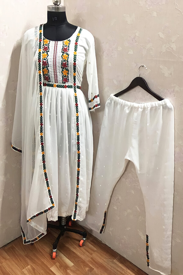 karishma kapoor white suit Dress online