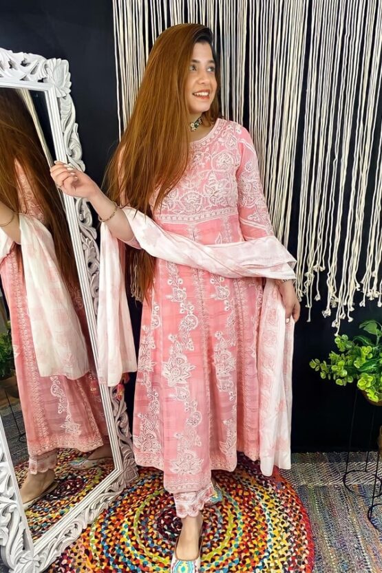 latest kurti design images 2021 for girl peach
