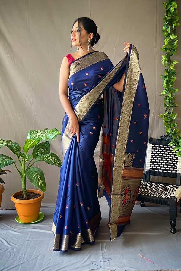 Simple Marathi Look In Paithani In Blue Colour