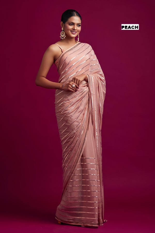Full Length Portrait Of Beautiful Indian Girl Wearing Traditional Sari  Stock Photo - Download Image Now - iStock