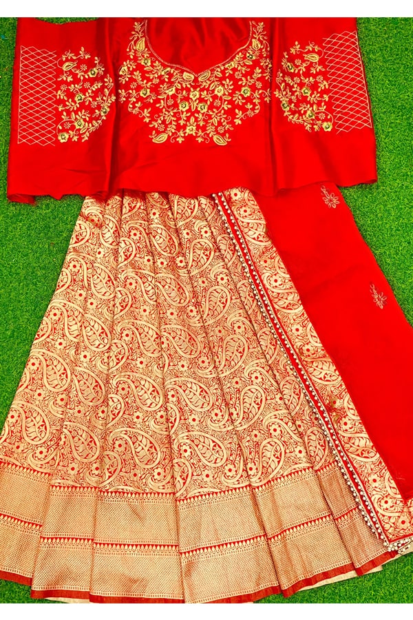 New model pattu half saree with Price red