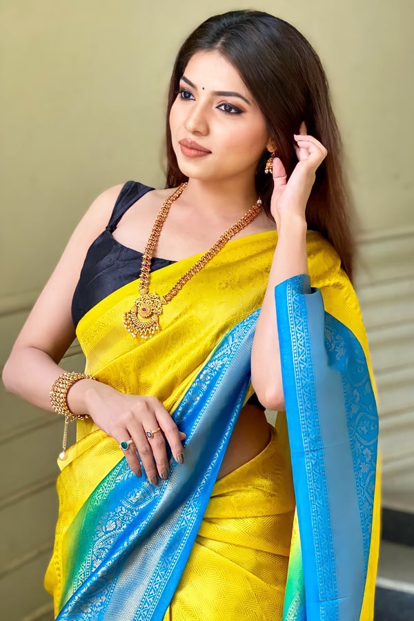 Latest saree trends for party wear