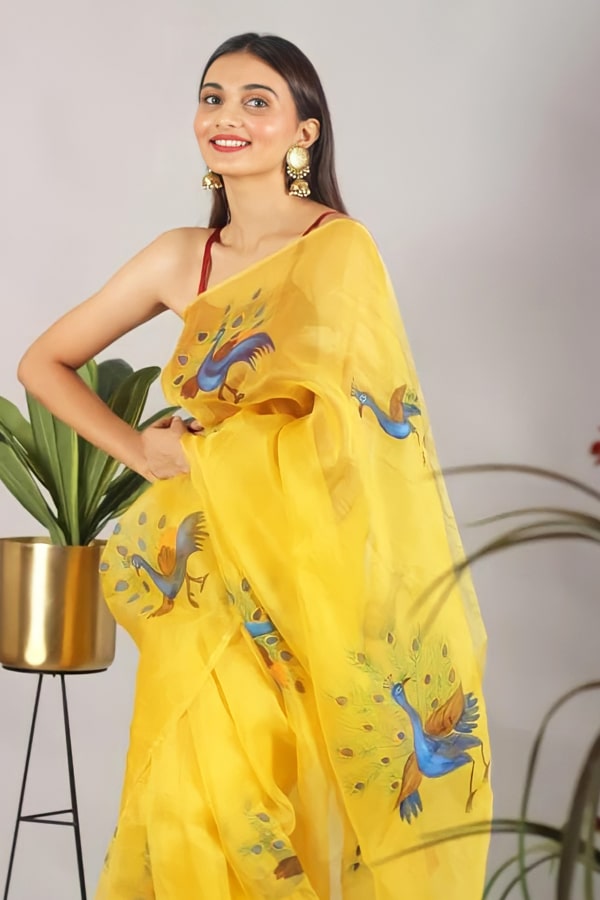 yellow saree for haldi ceremony