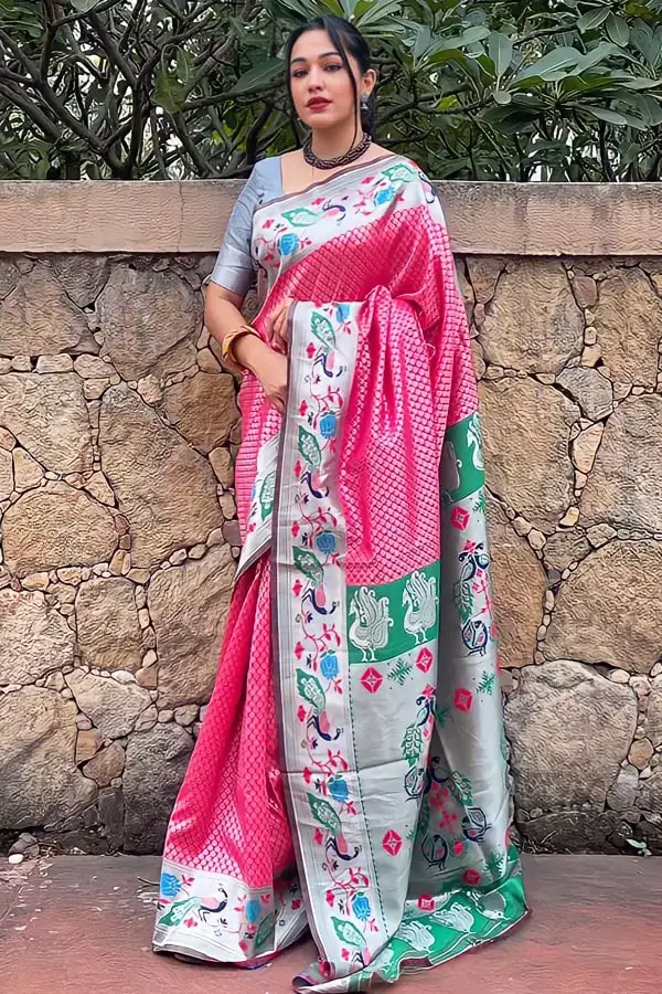 Pink Marathi Paithani Saree Look