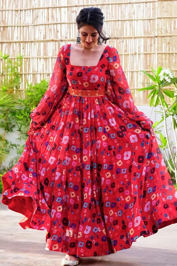 Attractive Red Color Balloon Sleeve Design Georgette Gown --demhanvico.com.vn