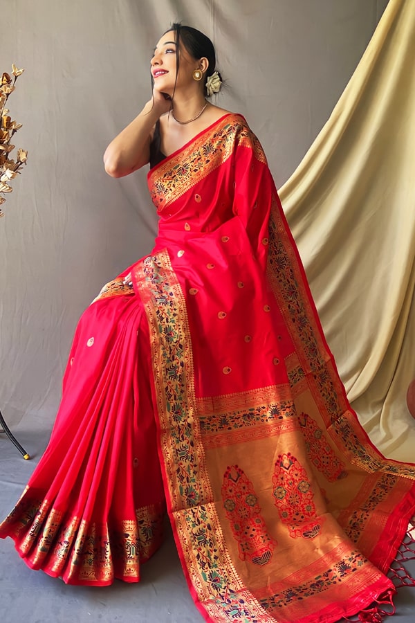 Nauvari Paithani Saree in Red Color 2022