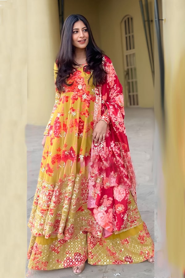 Yankita Kapoor Long Kurti With Sharara Suit For Women