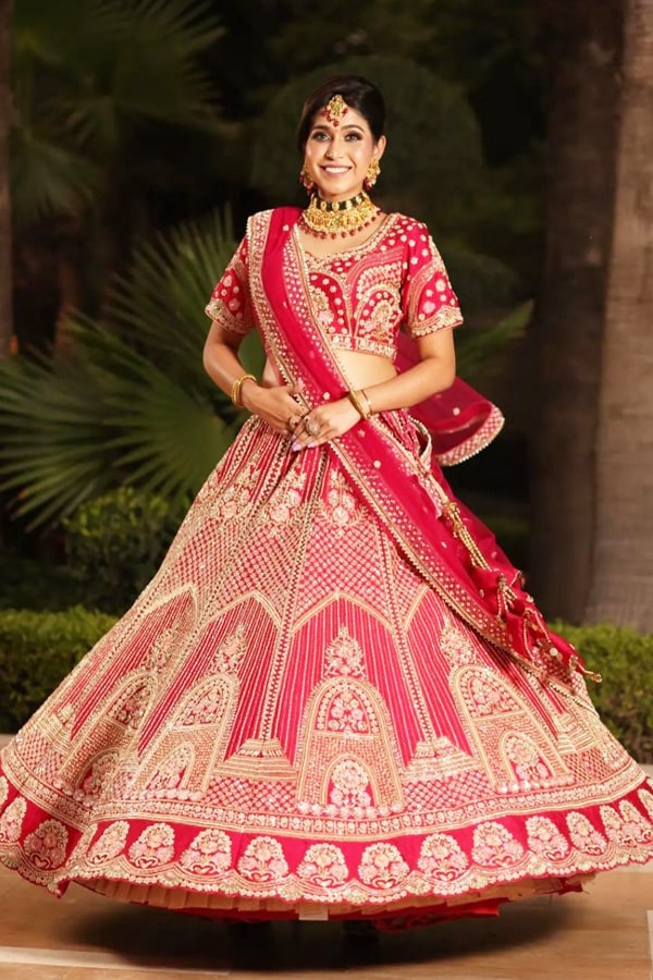 Buy Ring Ceremony Engagement Lehenga for Women Online from India's Luxury  Designers 2023