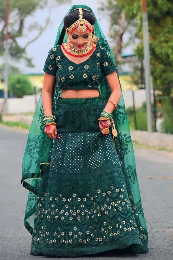 चक दे इंडिया से फेमस एक्ट्रेस तान्या अबरोल ने शादी में पहना मां की साड़ी से
