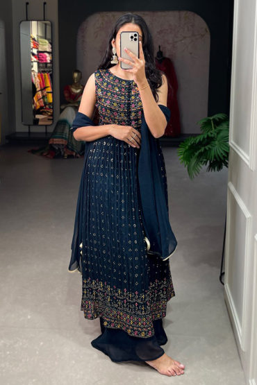 Salwar Suits Online Shopping  Buy Latest Salwar Suits Online for Women at  Low Prices on Fabja