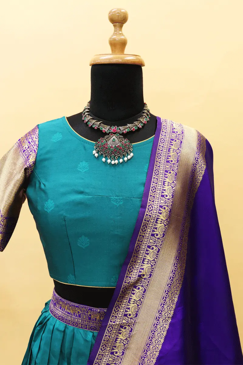 Narayanpet silk saree blue and red with annam zari woven buttas and te –  Prashanti Sarees