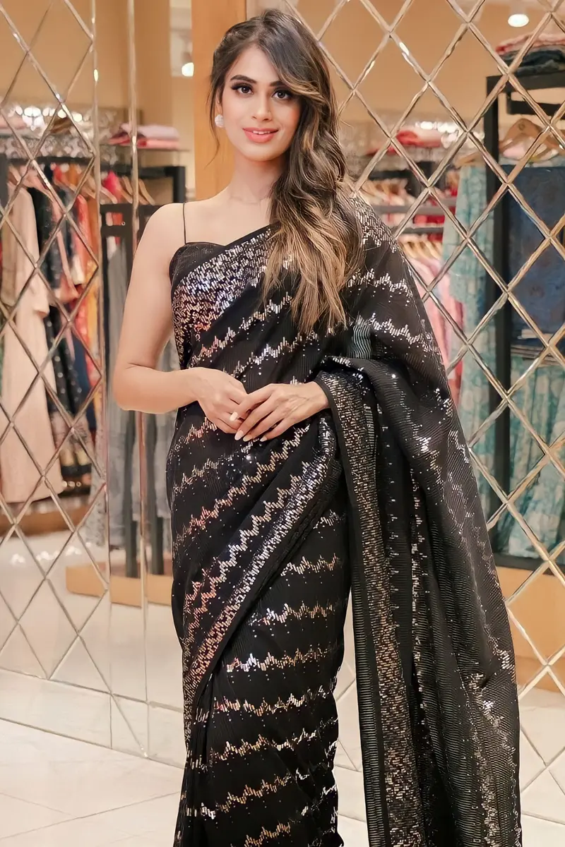 Details more than 72 black saree for farewell party super hot